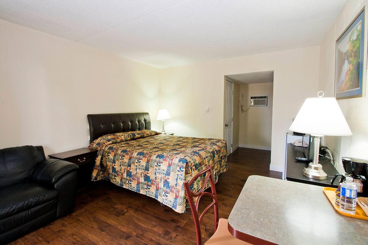 Aladdin Motel Edmonton Dış mekan fotoğraf